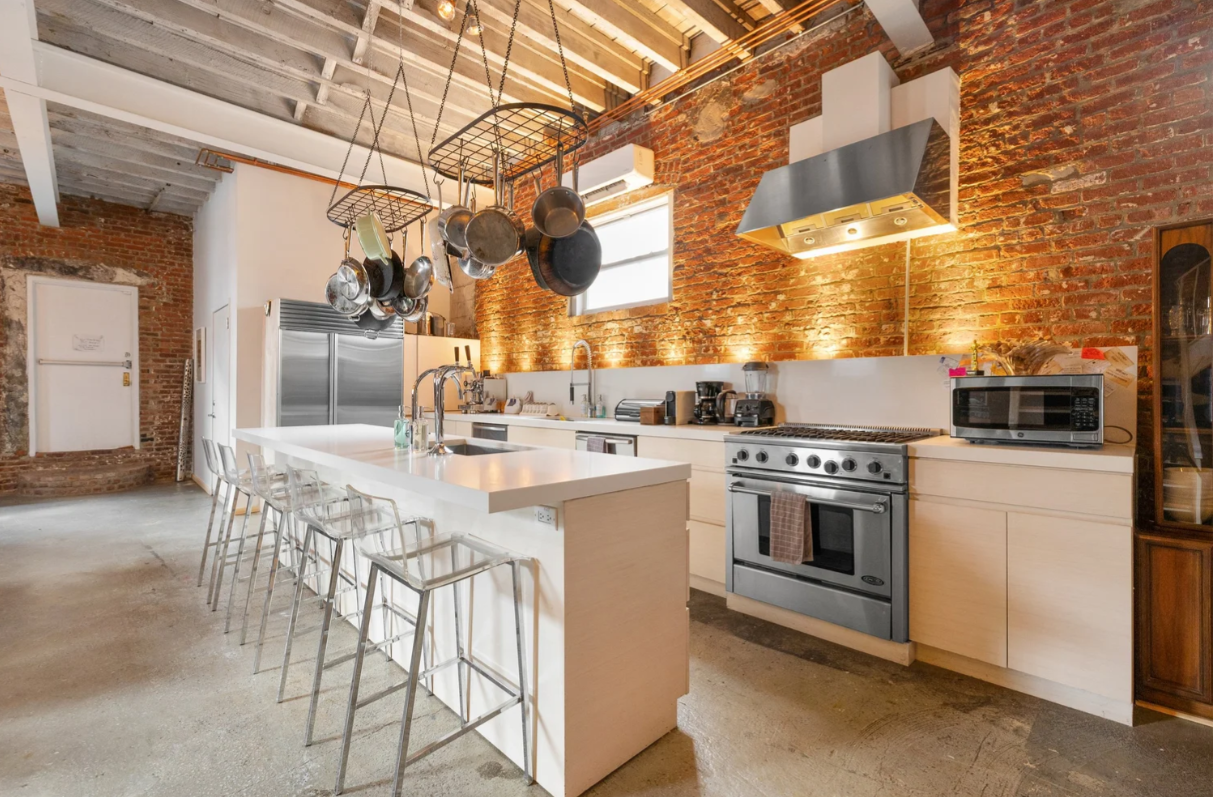 Luxury Kitchen — Recessed Lighting