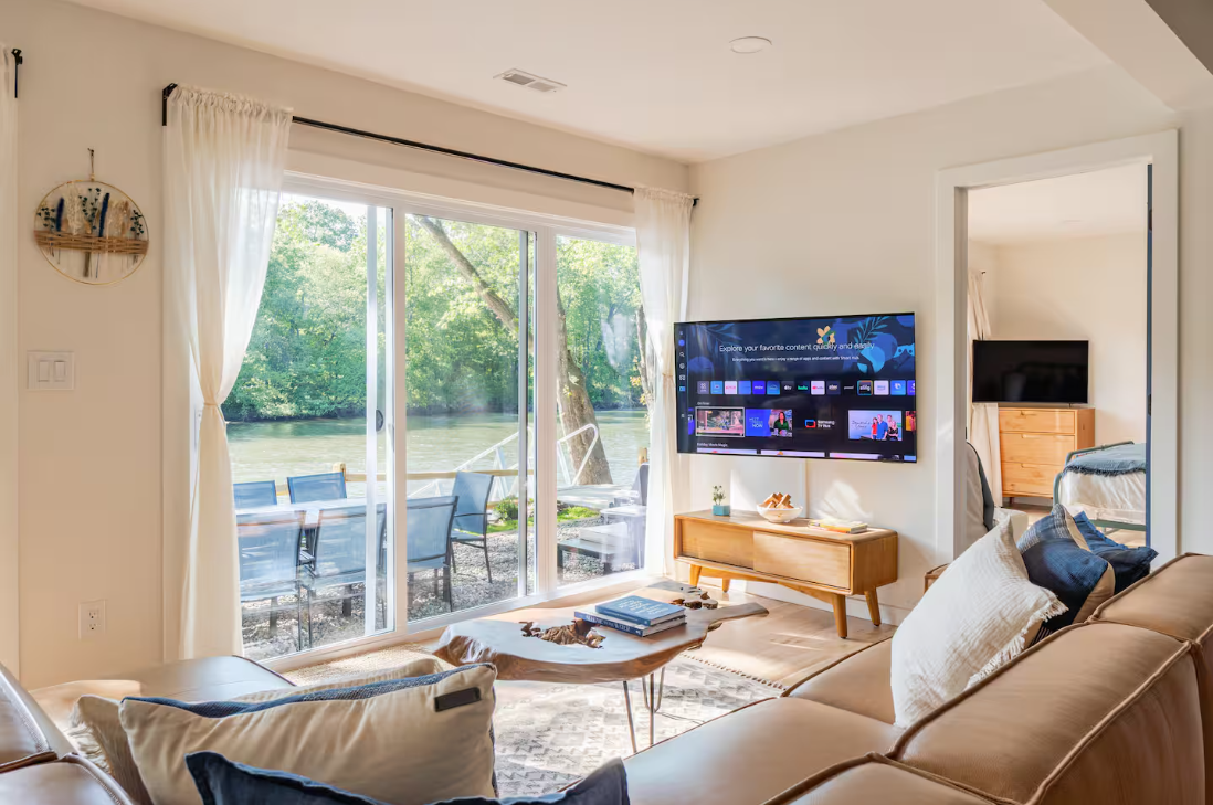 Waterfront Property — Hudson Valley